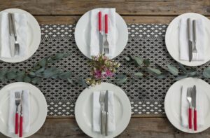 20 outstanding Black and White Table Runner Decor: Chic Styling Ideas for Every Occasion